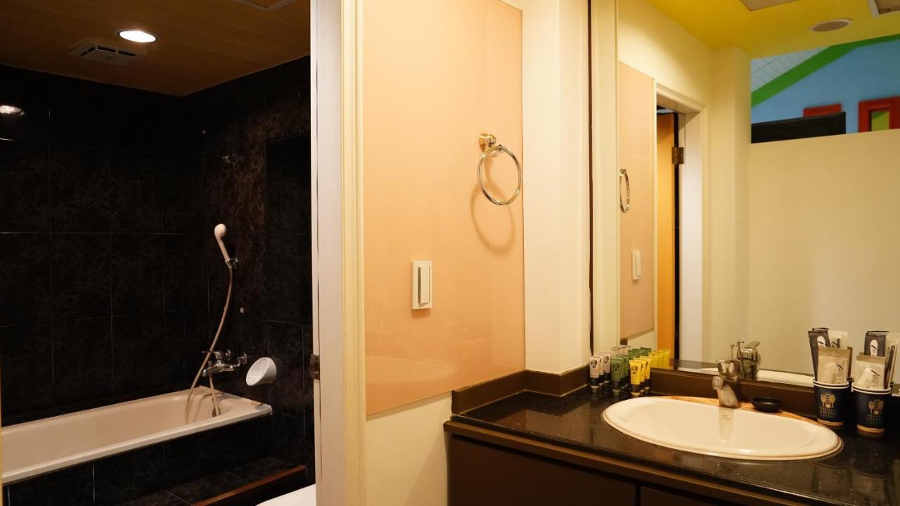 台東燦陽 Apartment Kaohsiung Luaran gambar